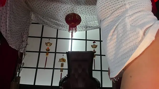 Snapshot of sascha_castillo chatting on 11.18.25 sascha castillo online show from 11.18.25