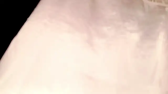 PetiteIvoryQueen19 online show from 04.06.26