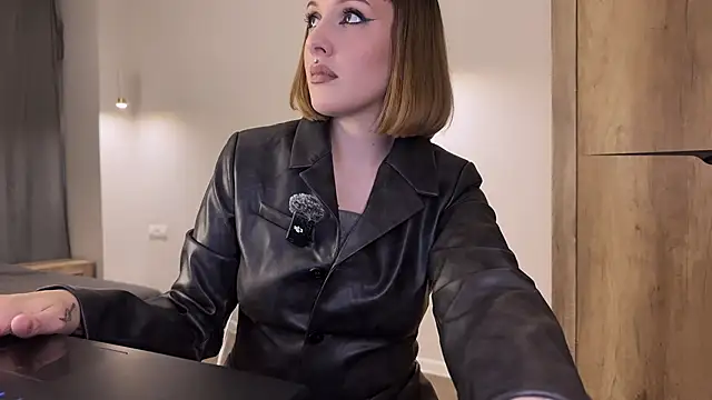 vinylstore online show from 04.23.26