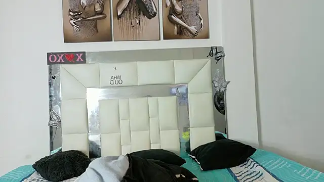 Snapshot of Sexy_Alejandro_ chatting on 12.14.24 Sexy Alejandro online show from 12.14.24
