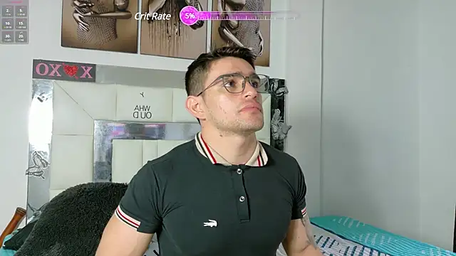Snapshot of Sexy_Alejandro_ chatting on 01.21.25 Sexy Alejandro online show from 01.21.25