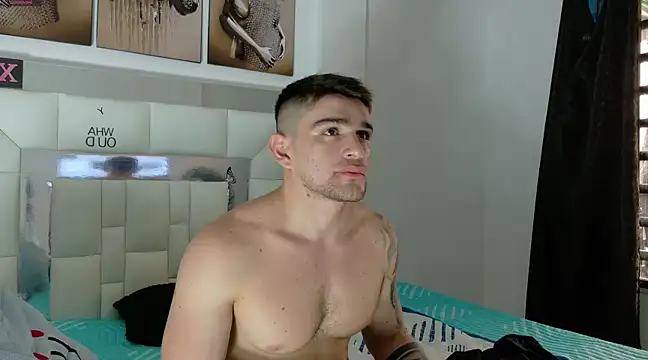Snapshot of Sexy_Alejandro_ chatting on 01.24.25 Sexy Alejandro online show from 01.24.25