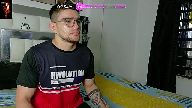 Snapshot of Sexy_Alejandro_ chatting on 01.29.25 Sexy Alejandro online show from 01.29.25