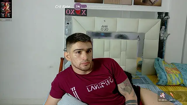 Snapshot of Sexy_Alejandro_ chatting on 02.04.25 Sexy Alejandro online show from 02.04.25
