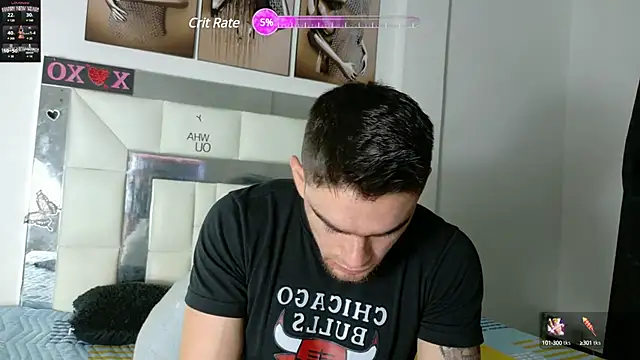 Snapshot of Sexy_Alejandro_ chatting on 02.17.25 Sexy Alejandro online show from 02.17.25