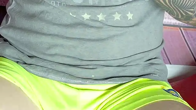 Snapshot of Sexy_Alejandro_ chatting on 02.18.25 Sexy Alejandro online show from 02.18.25