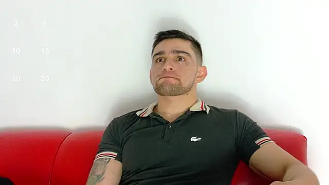 Snapshot of Sexy_Alejandro_ chatting on 09.19.25 Sexy Alejandro online show from 09.19.25