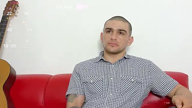 Snapshot of Sexy_Alejandro_ chatting on 10.02.25 Sexy Alejandro online show from 10.02.25