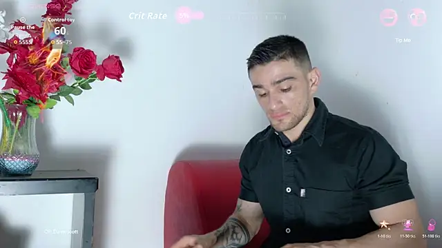 Snapshot of Sexy_Alejandro_ chatting on 05.08.26 Sexy Alejandro online show from 05.08.26