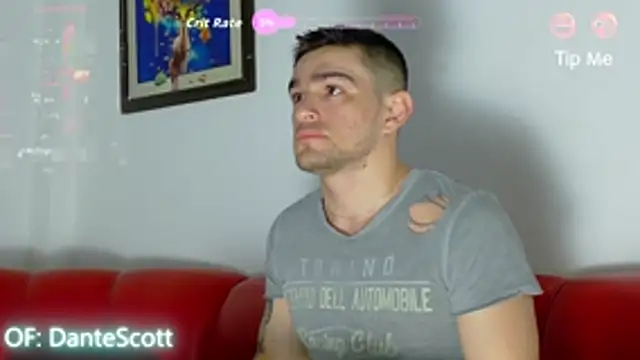 Snapshot of Sexy_Alejandro_ chatting on 06.19.26 Sexy Alejandro online show from 06.19.26