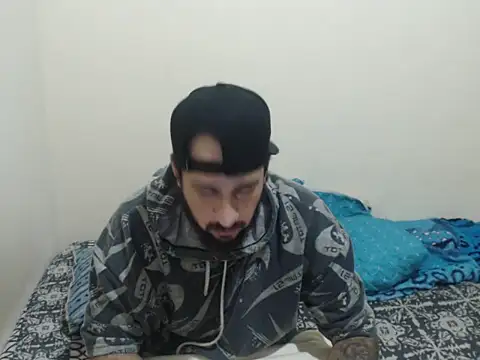 Snapshot of leonamable12 chatting on 02.25.26 leonamable12 online show from 02.25.26