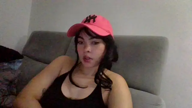 Kiri Cutee online show from 12.10.24