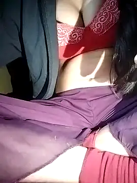 Shanvi Tyagi online show from 12.20.24