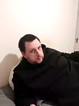 HE-M123 online show from 01.01.25