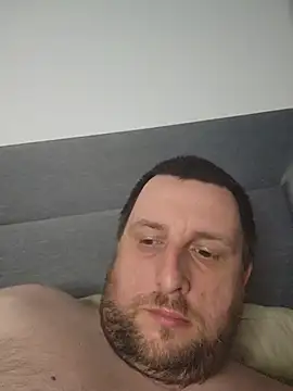 Snapshot of HE-M123 chatting on 07.29.26 HE-M123 online show from 07.29.26