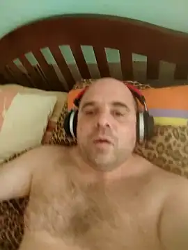 Snapshot of ChristianMouth chatting on 02.01.25 ChristianMouth online show from 02.01.25