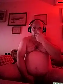 Snapshot of ChristianMouth chatting on 10.17.25 ChristianMouth online show from 10.17.25