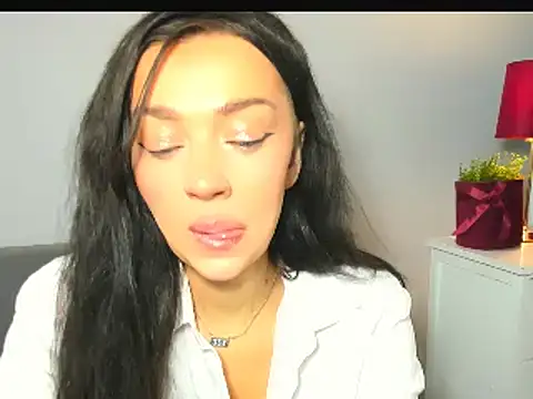 OliviaFantasy online show from 02.03.26