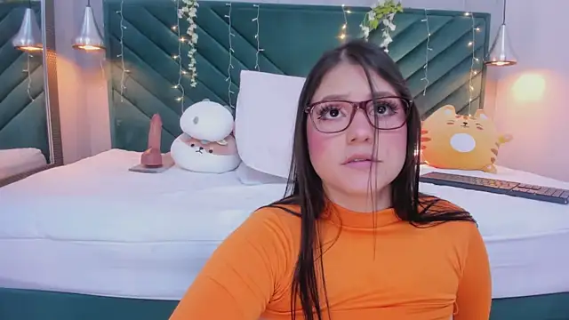 Snapshot of pamelajons_ chatting on 01.13.25 pamelajons online show from 01.13.25