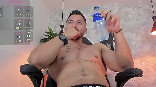 Snapshot of Regan__ chatting on 02.10.26 Regan online show from 02.10.26