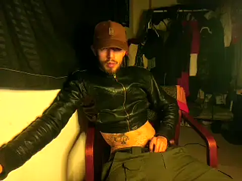 Snapshot of Aaronkiller chatting on 01.09.25 Aaronkiller online show from 01.09.25