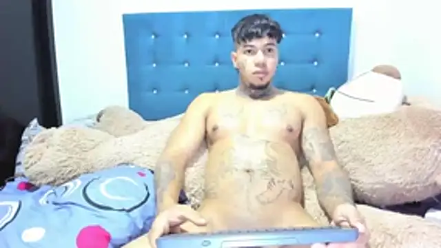 daamonxxx19 online show from 11.26.25