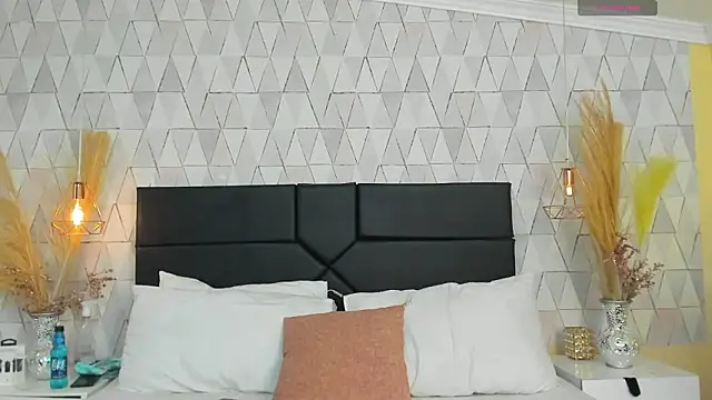 Snapshot of JustinePerry chatting on 01.19.26 JustinePerry online show from 01.19.26