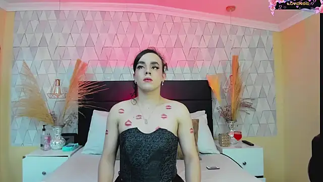 Snapshot of JustinePerry chatting on 02.15.26 JustinePerry online show from 02.15.26