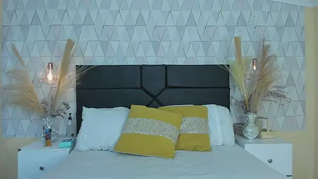 Snapshot of JustinePerry chatting on 02.26.26 JustinePerry online show from 02.26.26