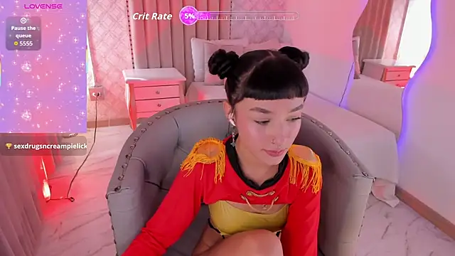 Snapshot of Candy5Girl chatting on 10.07.25 Candy5Girl online show from 10.07.25