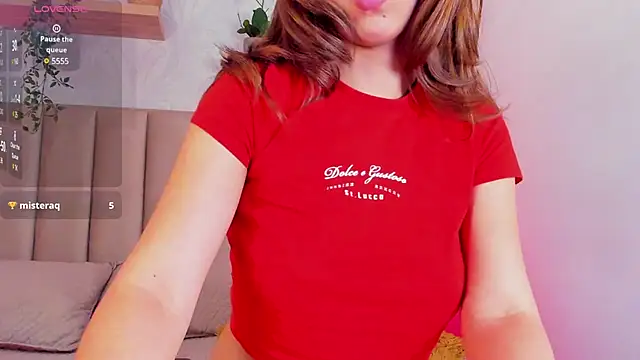 Snapshot of franchescamm chatting on 03.05.25 franchescamm online show from 03.05.25