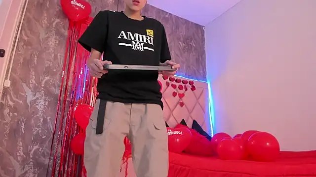 megan 100 online show from 02.15.25