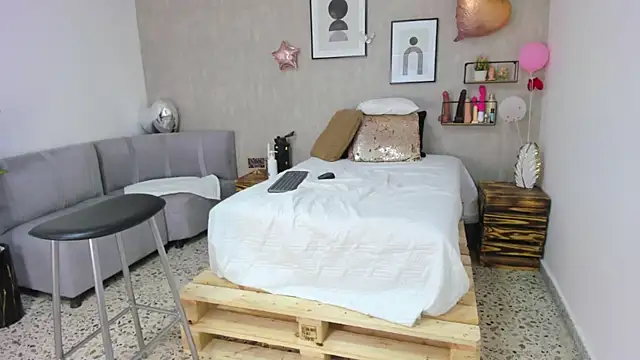 afrodita martinez online show from 02.22.25