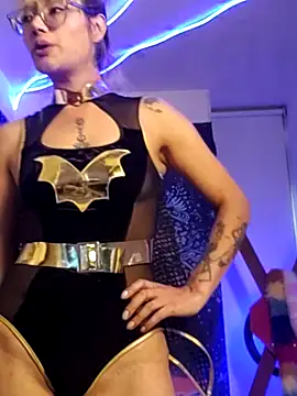 Snapshot of 911Calling chatting on 10.31.25 911Calling online show from 10.31.25