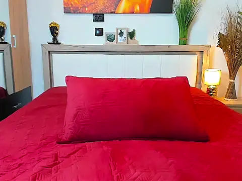 Snapshot of sweetangell69_ chatting on 02.05.25 sweetangell69 online show from 02.05.25