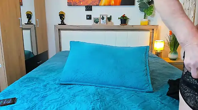 Snapshot of sweetangell69_ chatting on 03.01.25 sweetangell69 online show from 03.01.25