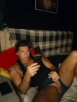 Snapshot of Lovely_milk chatting on 12.16.24 Lovely milk online show from 12.16.24