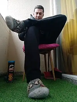 Snapshot of Lovely_milk chatting on 12.17.24 Lovely milk online show from 12.17.24