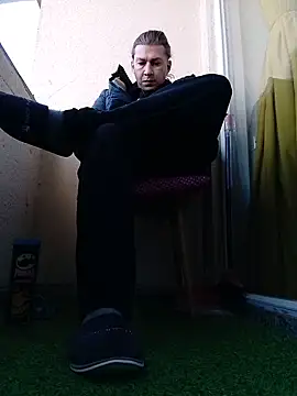 Snapshot of Lovely_milk chatting on 12.21.24 Lovely milk online show from 12.21.24