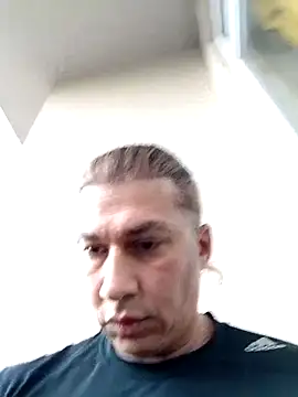 Snapshot of Lovely_milk chatting on 12.21.24 Lovely milk online show from 12.21.24