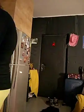 Snapshot of Lovely_milk chatting on 01.02.25 Lovely milk online show from 01.02.25