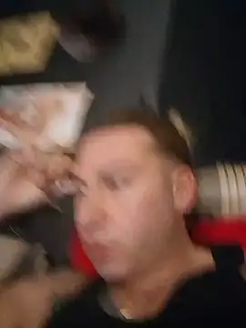 Snapshot of Lovely_milk chatting on 01.08.25 Lovely milk online show from 01.08.25