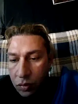 Snapshot of Lovely_milk chatting on 01.17.25 Lovely milk online show from 01.17.25