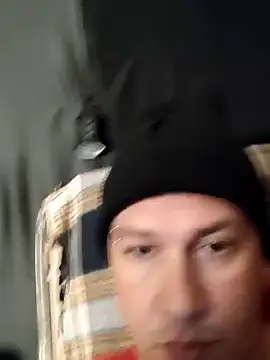 Snapshot of Lovely_milk chatting on 01.19.25 Lovely milk online show from 01.19.25