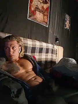 Snapshot of Lovely_milk chatting on 03.04.25 Lovely milk online show from 03.04.25