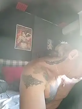 Snapshot of Lovely_milk chatting on 03.08.25 Lovely milk online show from 03.08.25