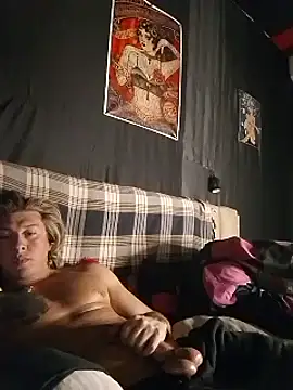 Snapshot of Lovely_milk chatting on 03.09.25 Lovely milk online show from 03.09.25