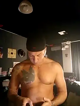 Snapshot of Lovely_milk chatting on 03.13.25 Lovely milk online show from 03.13.25