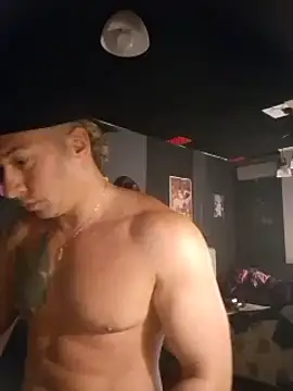 Snapshot of Lovely_milk chatting on 03.14.25 Lovely milk online show from 03.14.25