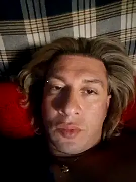 Snapshot of Lovely_milk chatting on 03.16.25 Lovely milk online show from 03.16.25